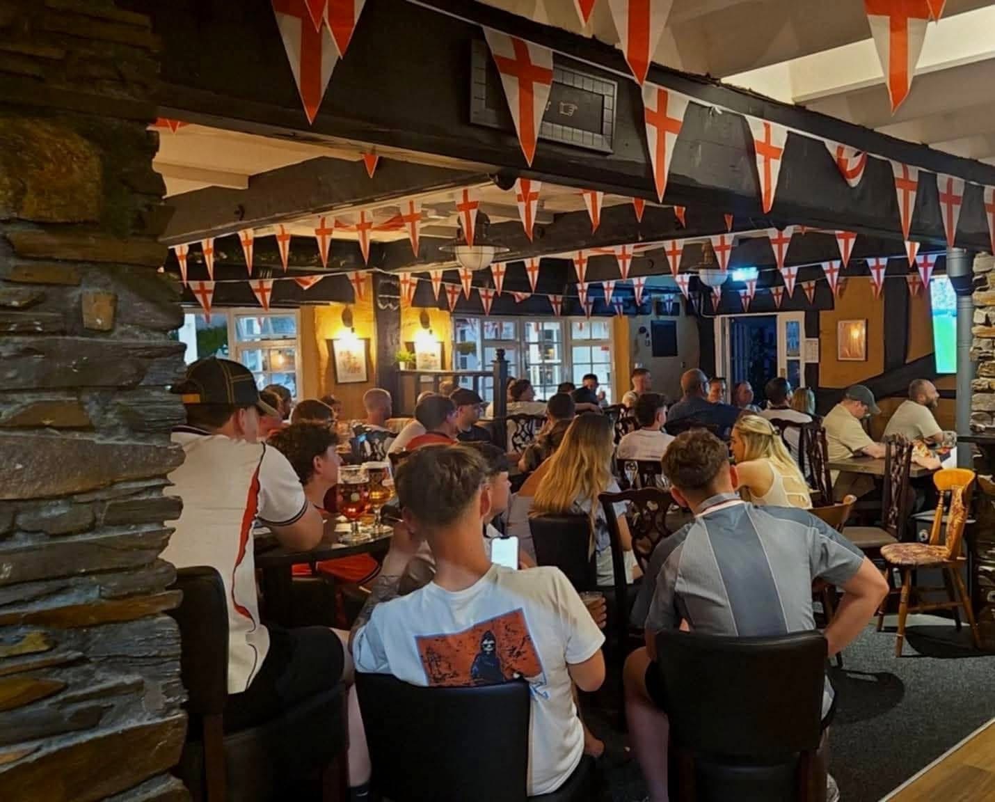Live music at The Ships Tavern